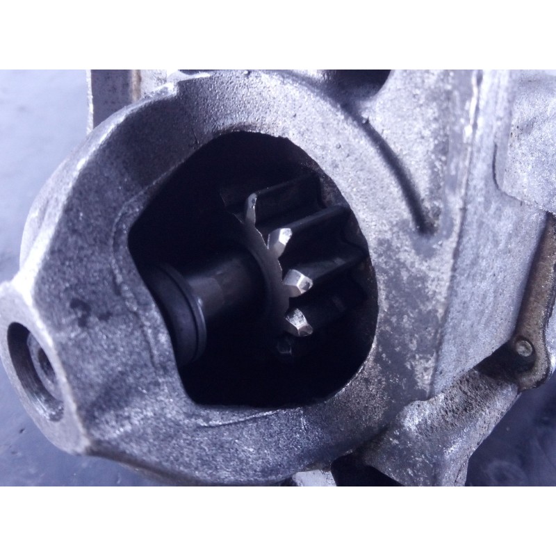 Recambio de motor arranque para renault kadjar limited referencia OEM IAM 233004868R  