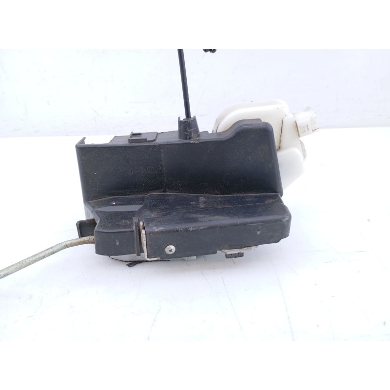 Recambio de cerradura puerta delantera derecha para mitsubishi montero (v80/v90) 3.2 di-d intense (3-ptas.) referencia OEM IAM  