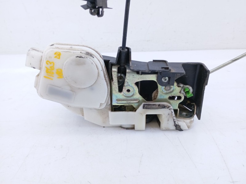 Recambio de cerradura puerta delantera derecha para mitsubishi montero (v80/v90) 3.2 di-d intense (3-ptas.) referencia OEM IAM  