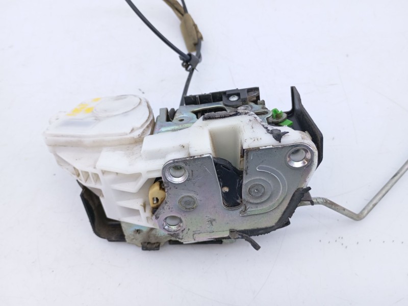 Recambio de cerradura puerta delantera derecha para mitsubishi montero (v80/v90) 3.2 di-d intense (3-ptas.) referencia OEM IAM  