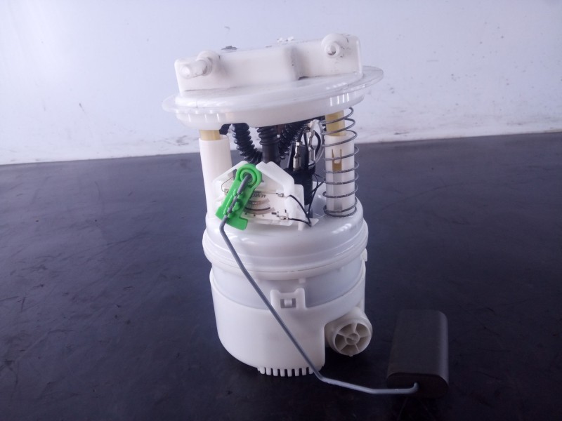 Recambio de aforador para dacia sandero ambiance referencia OEM IAM 172022377R 0974652990001 