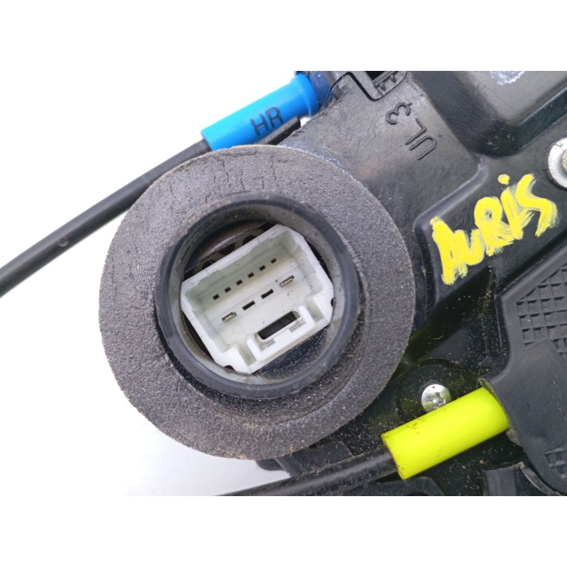 Recambio de cerradura puerta trasera izquierda para toyota auris hybrid advance referencia OEM IAM   