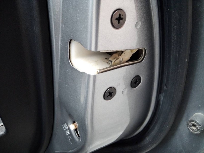 Recambio de cerradura puerta trasera derecha para mazda cx-5 style 4wd referencia OEM IAM 4F25C0328  E2-A4-61-2