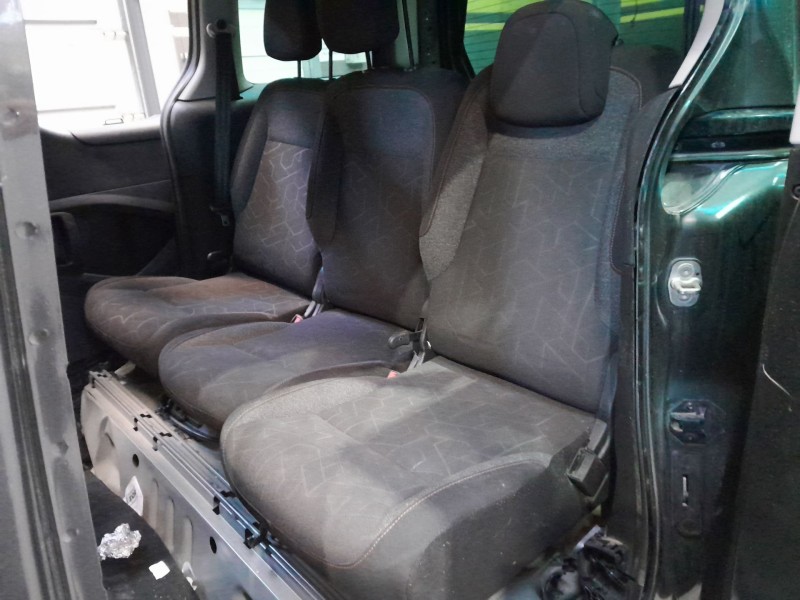 peugeot partner del año 2014