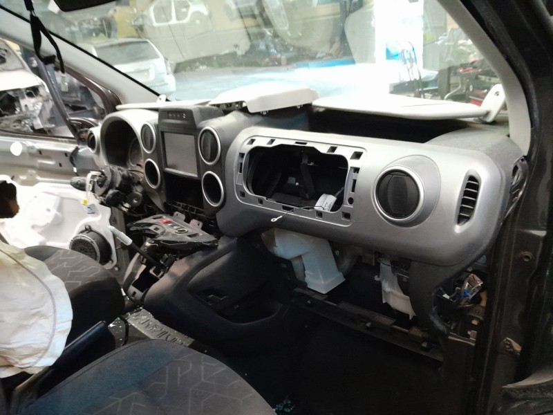 peugeot partner del año 2014