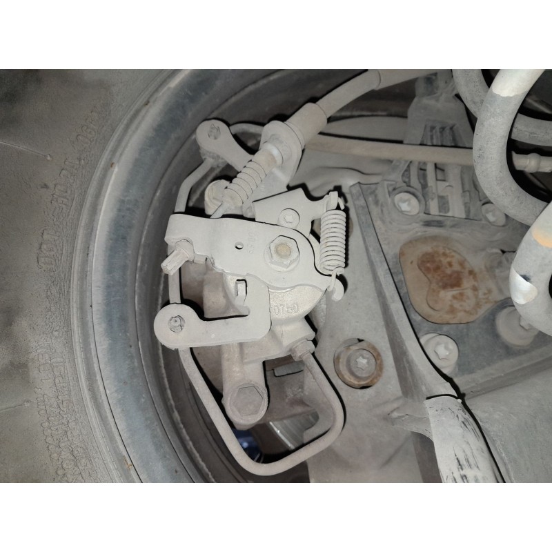 Recambio de pinza freno trasera izquierda para peugeot partner tepee 1.6 bluehdi 100 referencia OEM IAM   