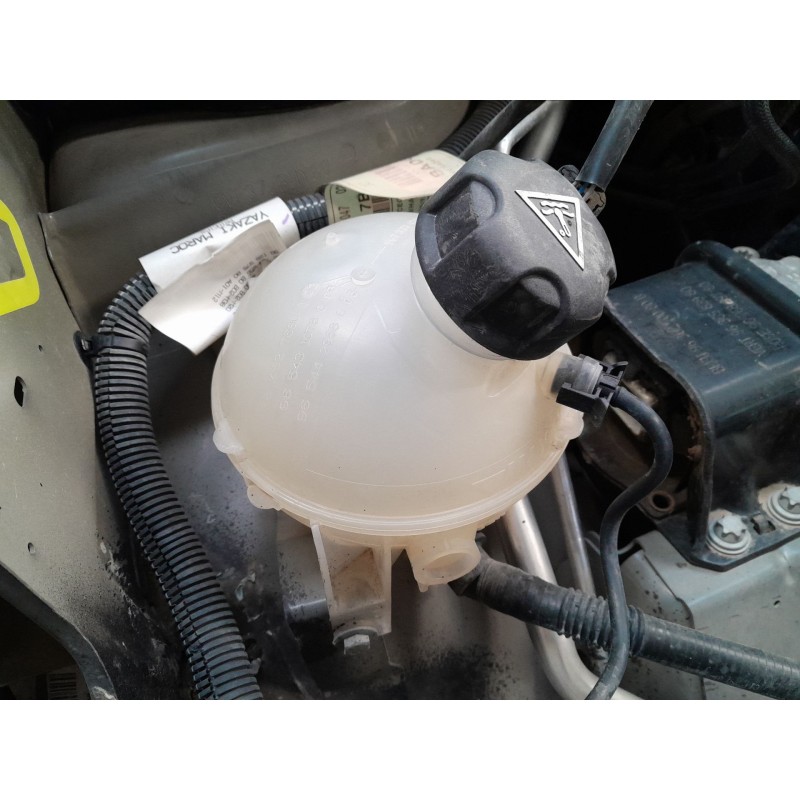 Recambio de deposito expansion para peugeot partner tepee 1.6 bluehdi 100 referencia OEM IAM   