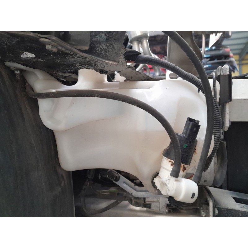 Recambio de deposito limpia para peugeot partner tepee 1.6 bluehdi 100 referencia OEM IAM   