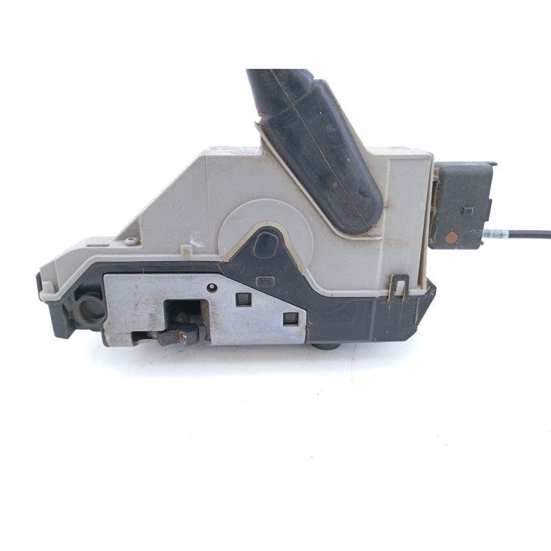 Recambio de cerradura puerta trasera izquierda para peugeot 2008 (--.2013) allure referencia OEM IAM 9688081080  