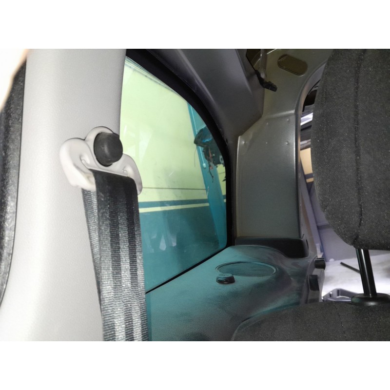 Recambio de cinturon seguridad trasero derecho para peugeot partner tepee 1.6 bluehdi 100 referencia OEM IAM   