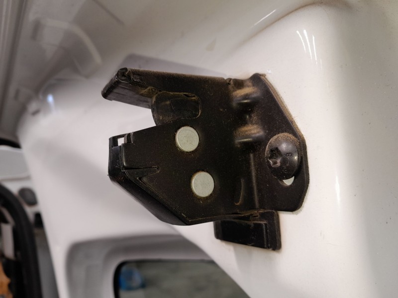 Recambio de cerradura maletero / porton para renault kangoo expression referencia OEM IAM   