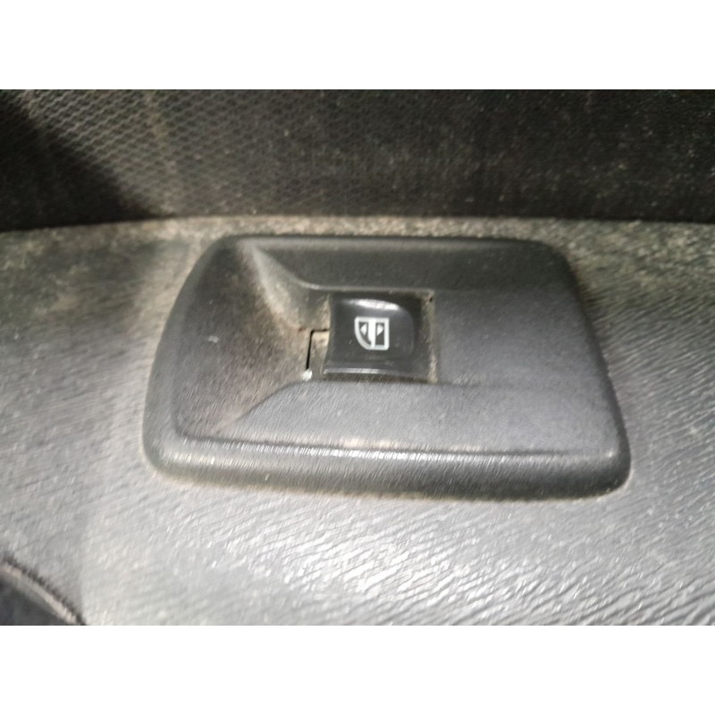 Recambio de mando elevalunas delantero derecho para renault kangoo expression referencia OEM IAM   