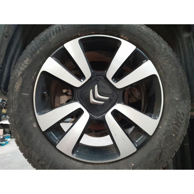 Recambio de llanta para citroen c3 c3 aircross pure tech130 referencia OEM IAM 205/60/16  