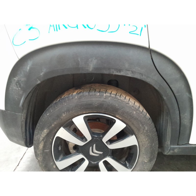 Recambio de aletin trasero derecho para citroen c3 c3 aircross pure tech130 referencia OEM IAM   