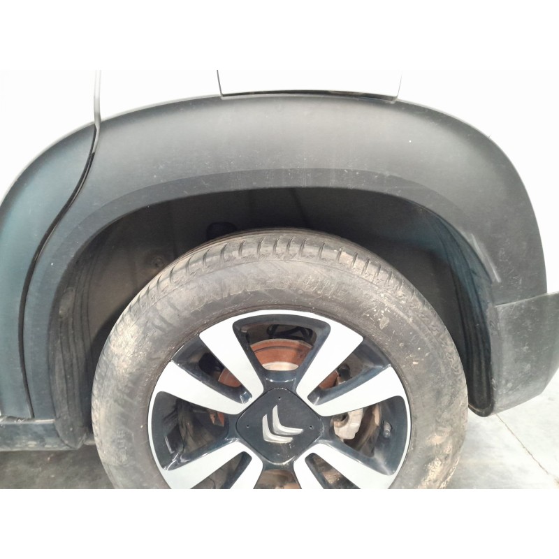 Recambio de aletin trasero izquierdo para citroen c3 c3 aircross pure tech130 referencia OEM IAM   