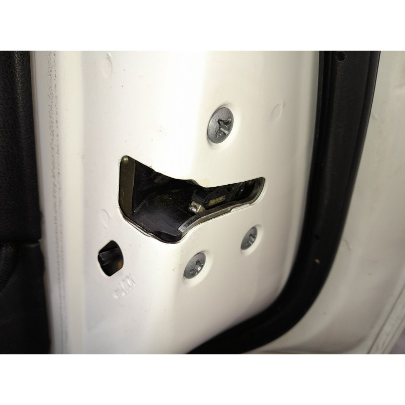 Recambio de cerradura puerta trasera derecha para nissan qashqai qashqai j10 referencia OEM IAM   