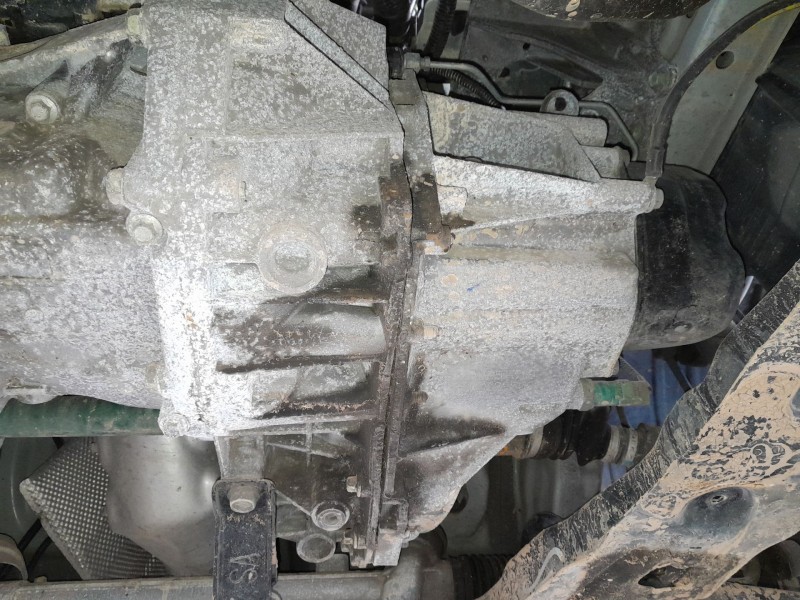 Recambio de caja cambios para nissan qashqai qashqai j10 referencia OEM IAM   