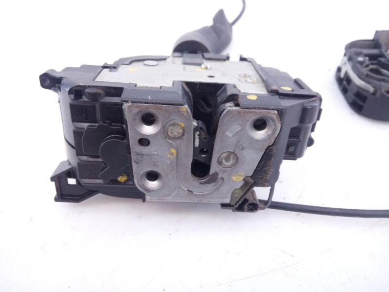 Recambio de cerradura puerta delantera derecha para renault megane iii berlina 5 p limited referencia OEM IAM   