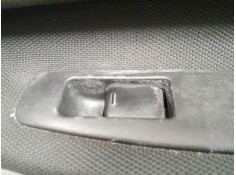 MANDO ELEVALUNAS TRASERO DERECHO 