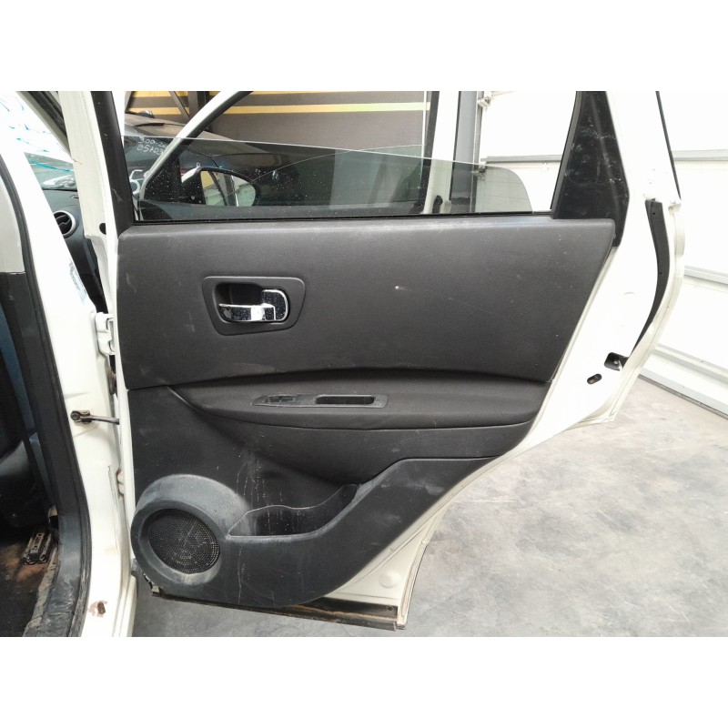 Recambio de guarnecido puerta trasera derecha para nissan qashqai qashqai j10 referencia OEM IAM   