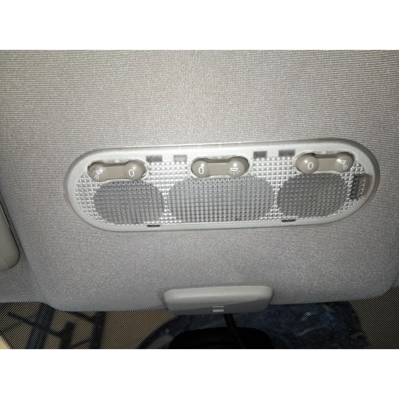Recambio de luz interior para nissan qashqai qashqai j10 referencia OEM IAM   
