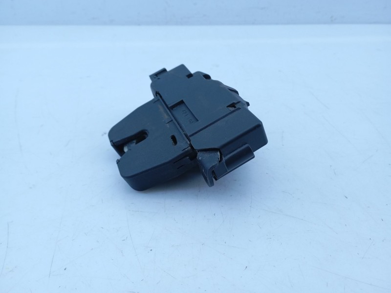 Recambio de cerradura maletero / porton para citroen c4 lim. seduction referencia OEM IAM 9684648680  