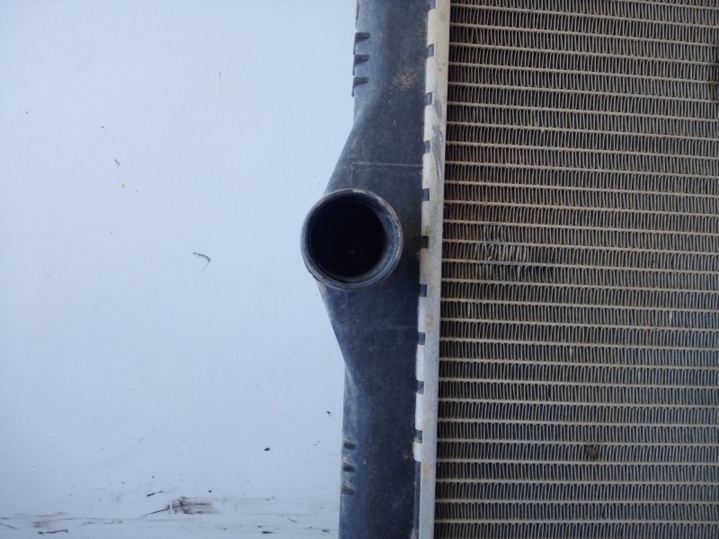 Recambio de radiador agua para dacia sandero laureate referencia OEM IAM 8200735038 B15010043010090301 