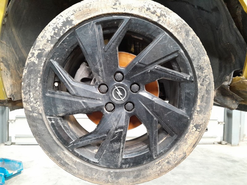 Recambio de llanta para opel astra l 1.2 dynamic referencia OEM IAM 225/55/17  