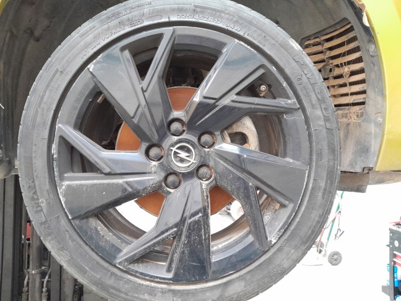 Recambio de llanta para opel astra l 1.2 dynamic referencia OEM IAM 225/45/17  