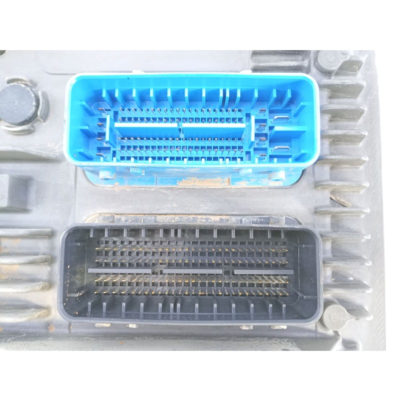 Recambio de centralita motor uce para opel insignia insignia b grand sport z18 referencia OEM IAM 55515806 466833464 