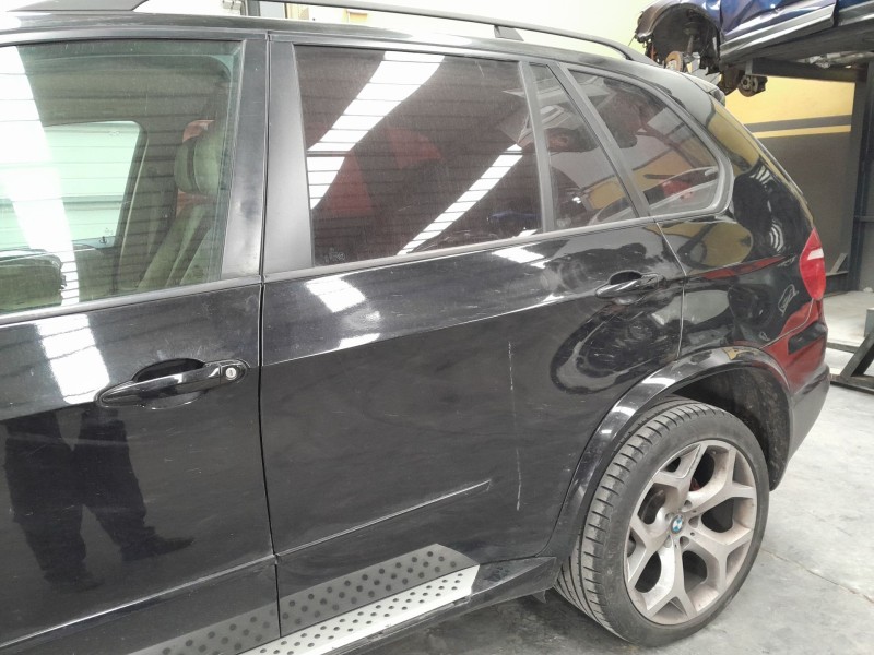 Recambio de puerta trasera izquierda para bmw x5 x5 e70 xdrive 30d referencia OEM IAM   