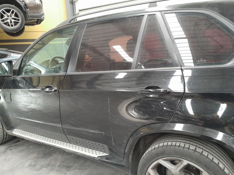 Recambio de puerta trasera izquierda para bmw x5 x5 e70 xdrive 30d referencia OEM IAM   