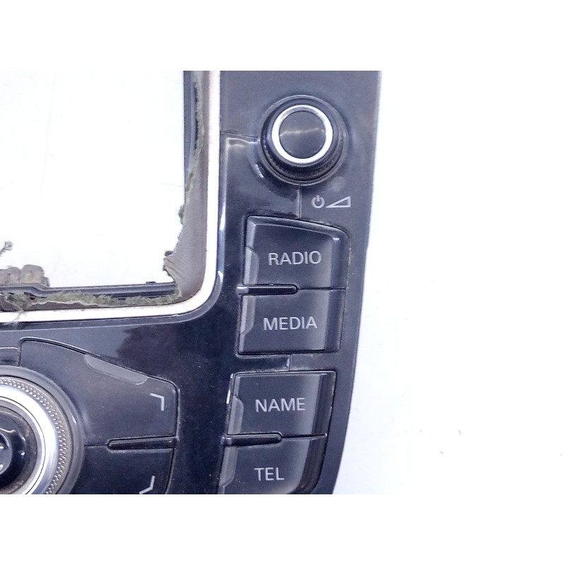 Recambio de consola central para audi a5 cabriolet (8f7) 2.7 tdi referencia OEM IAM 8T0919609F  