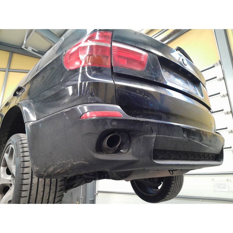 Recambio de paragolpes trasero para bmw x5 x5 e70 xdrive 30d referencia OEM IAM   