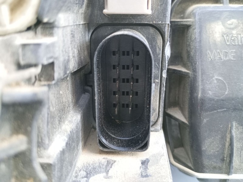 Recambio de faro izquierdo para audi a4 avant (8e) referencia OEM IAM 8E0941003AQ  