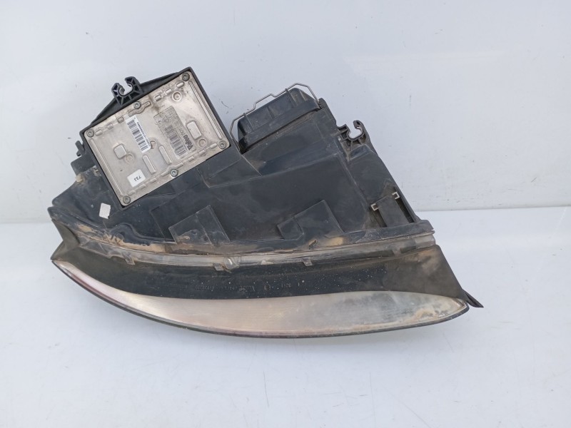 Recambio de faro izquierdo para audi a4 avant (8e) referencia OEM IAM 8E0941003AQ  