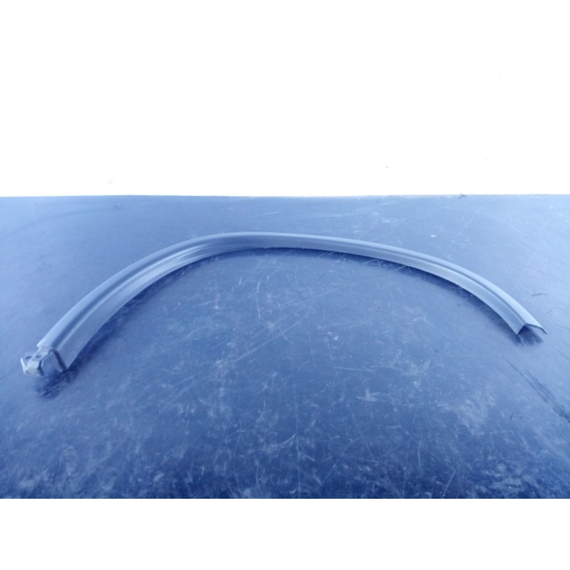 Recambio de aletin delantero derecho para peugeot 4008 allure referencia OEM IAM   