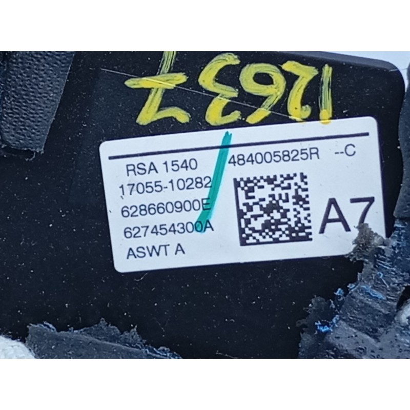 Recambio de volante para renault kadjar zen referencia OEM IAM 484005825R  