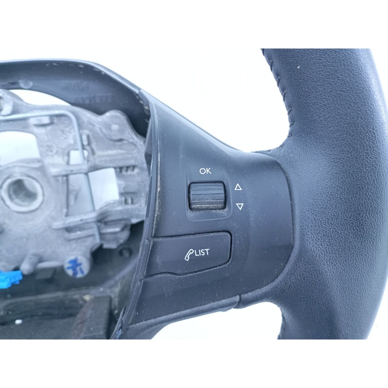 Recambio de volante para peugeot 208 active referencia OEM IAM   
