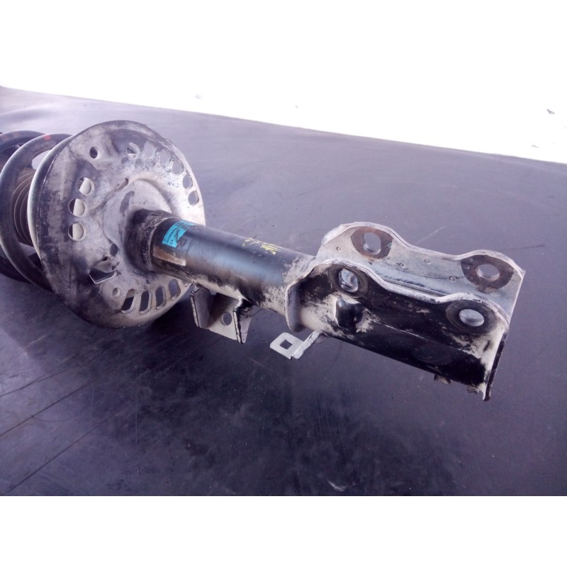 Recambio de amortiguador delantero izquierdo para mercedes vito mixto (639) 113 cdi effect kompakt (639.601) referencia OEM IAM 