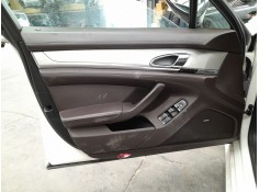 GUARNECIDO PUERTA DELANTERA IZQUIERDA 