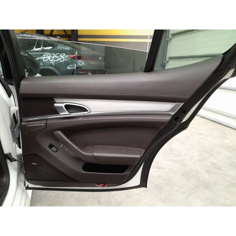 Recambio de guarnecido puerta trasera derecha para porsche panamera (970) 3.0 d referencia OEM IAM   