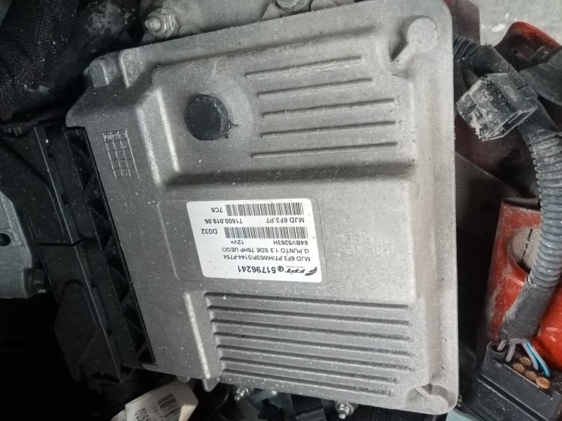 Recambio de centralita motor uce para fiat punto (evo) (199) 1.3 16v jtd cat referencia OEM IAM   