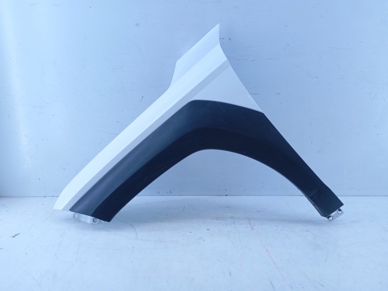 Recambio de aleta delantera izquierda para hyundai kona 2 1.0 tgdi referencia OEM IAM   