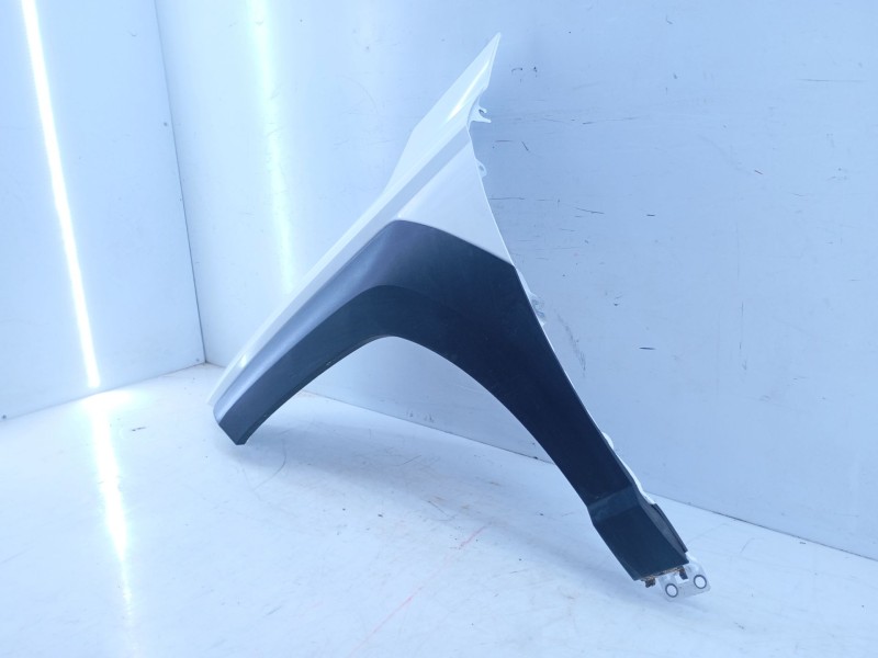 Recambio de aleta delantera izquierda para hyundai kona 2 1.0 tgdi referencia OEM IAM   