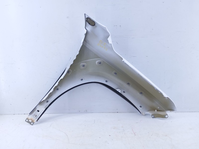 Recambio de aleta delantera izquierda para hyundai kona 2 1.0 tgdi referencia OEM IAM   