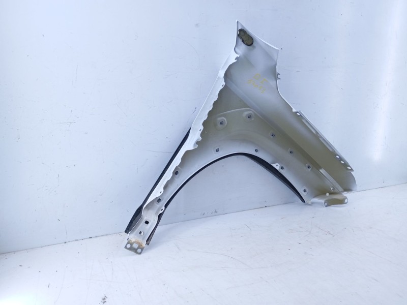 Recambio de aleta delantera izquierda para hyundai kona 2 1.0 tgdi referencia OEM IAM   