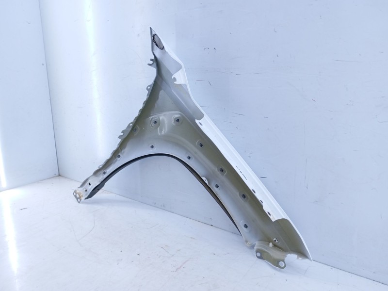 Recambio de aleta delantera izquierda para hyundai kona 2 1.0 tgdi referencia OEM IAM   