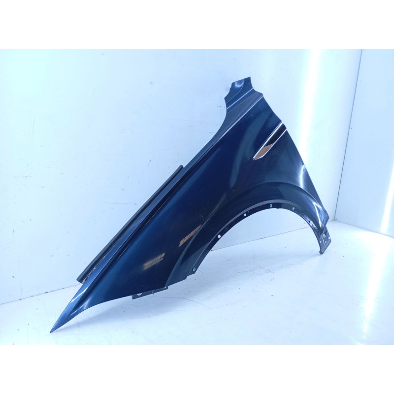 Recambio de aleta delantera izquierda para volkswagen touareg r-line 4 motion referencia OEM IAM   