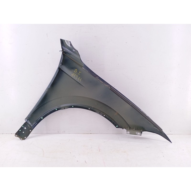 Recambio de aleta delantera izquierda para volkswagen touareg r-line 4 motion referencia OEM IAM   